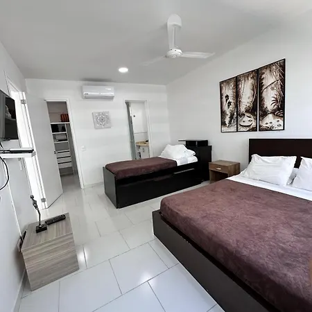 Exclusivo Con Playa Y Piscinas Morros