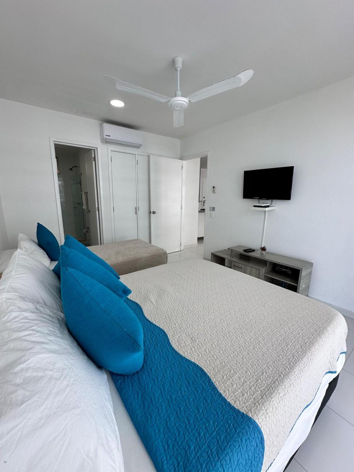 Exclusivo Con Playa Y Piscinas Morros Apartamento