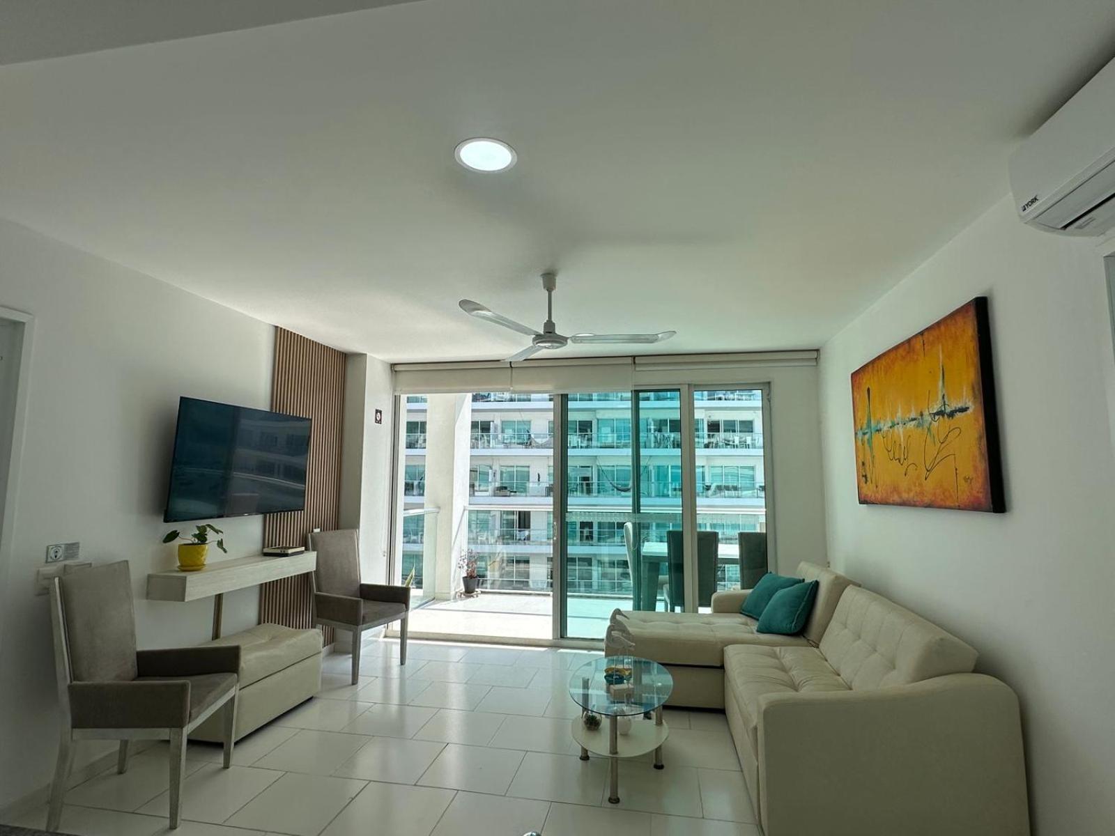 Exclusivo Con Playa Y Piscinas Morros